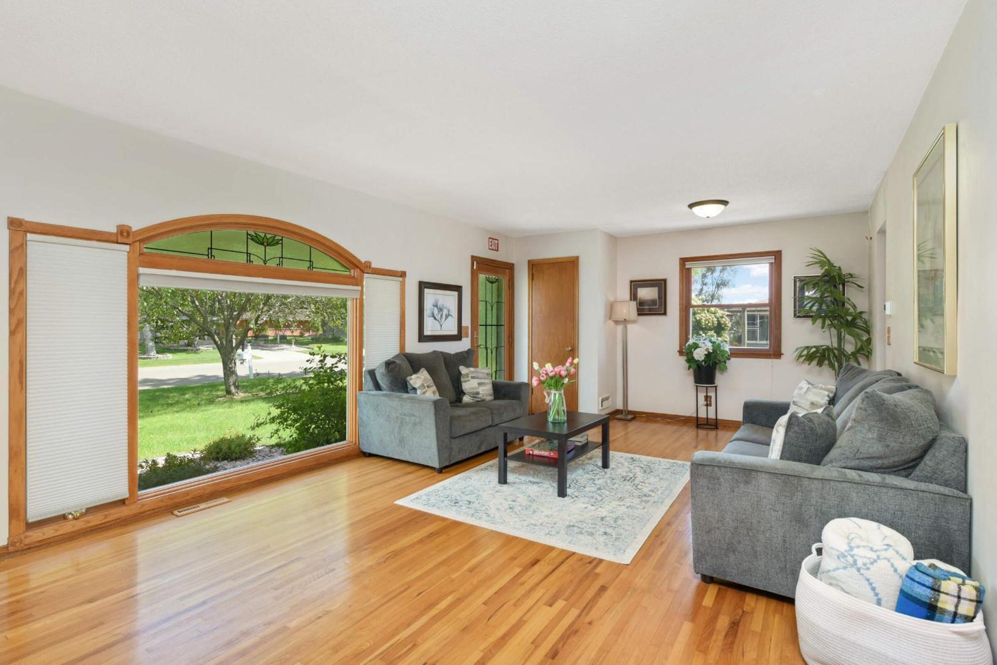 Cottage Grove Haven, Spacious 4-Bed, 3 Baths Retreat Exterior foto